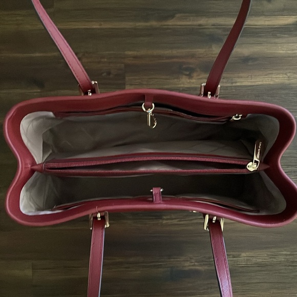 Michael Kors Burgundy Saffiano Leather Open Top Shoulder Tote Bag - Picture 3 of 12